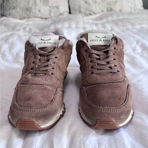 Voile Blanche
Women's Julia Shearling Lined Low Top Sneakers